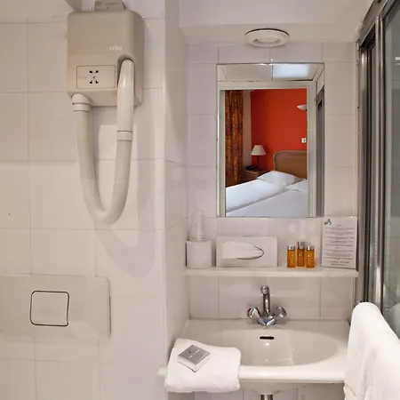 Hotel Grand Tonic & 3*
