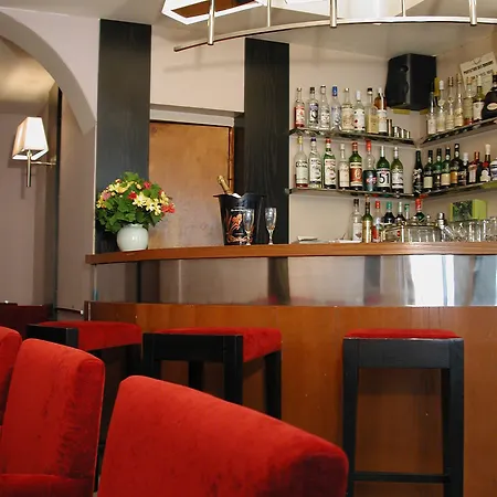 Hotel Grand Tonic & 3*