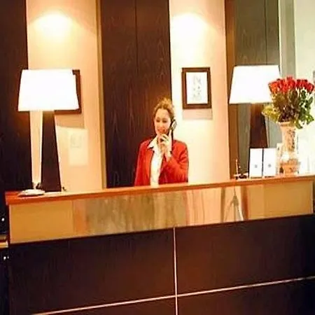 Grand Tonic & Hotel